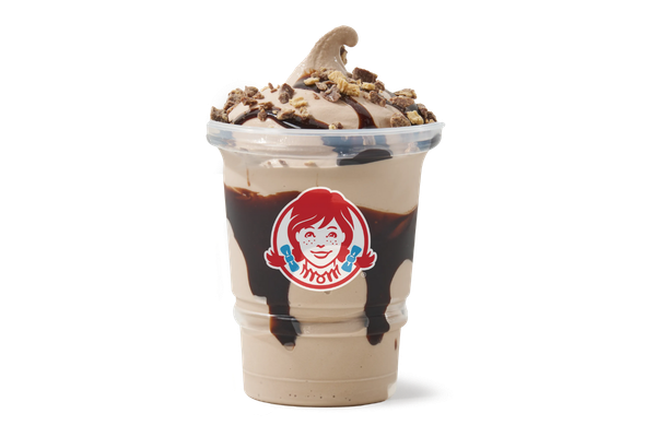Large Frosty® Made With KitKat® - Chocolate
